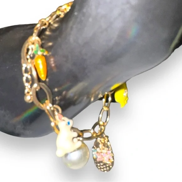Cute Easter Gold Charm Bracelet - Picture 3 of 5